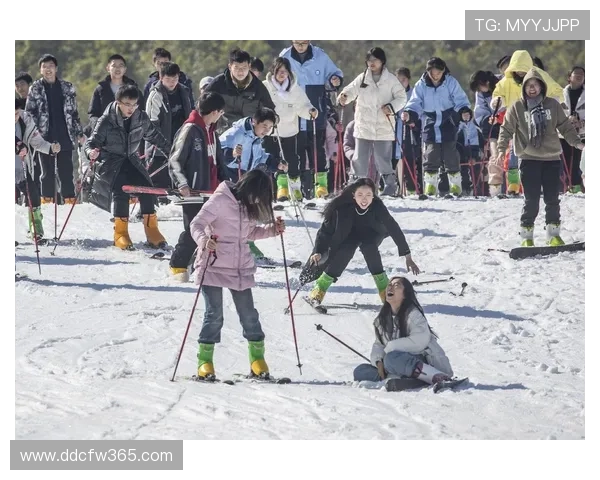 冬季项目精彩纷呈冰雪激情点燃全民运动盛宴共谱冰雪梦想新篇章 - 副本 - 副本 冬季项目精彩纷呈冰雪激情点燃全民运动盛宴共谱冰雪梦想新篇章 - 副本 - 副本
