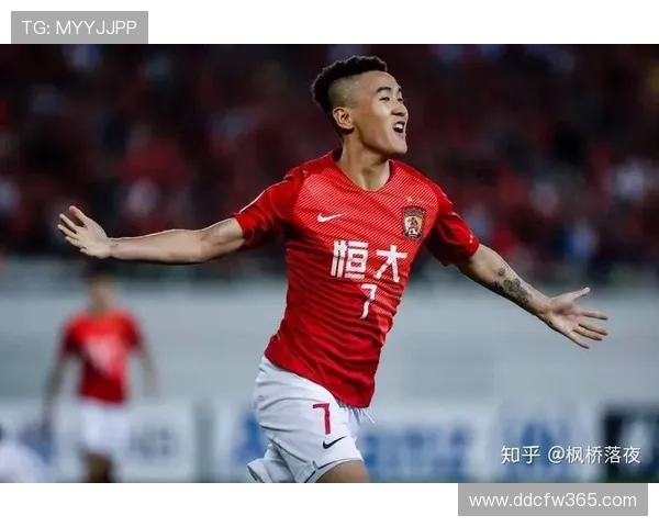 砥砺前行国足再启世界杯荣耀征程全民期待梦想绽放时刻五年拼搏铸辉煌 - 副本 - 副本 (3)