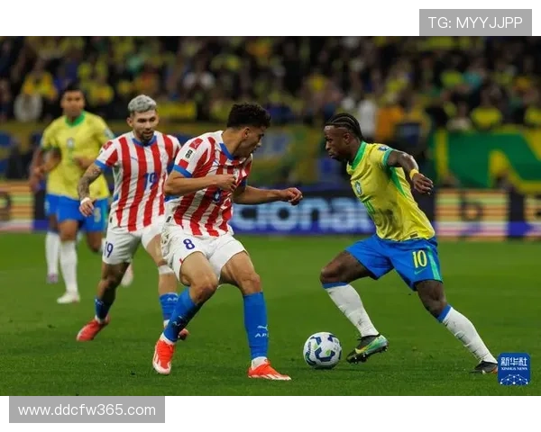 维尼修斯个人突破展现华丽技巧带领球队走向胜利的新篇章 - 副本 - 副本 (2) - 副本