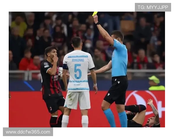 世界杯幕后揭秘：VAR操作间如何影响赛场每一次判罚