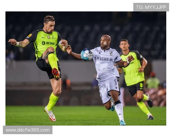 实时足球比分查询,全面覆盖各大赛事最新战况与结果分析 实时足球比分查询,全面覆盖各大赛事最新战况与结果分析